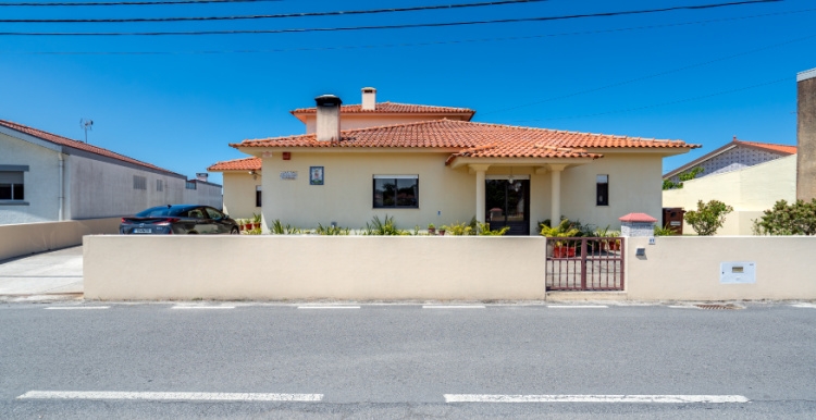 Lar Santo Estêvão, Lda