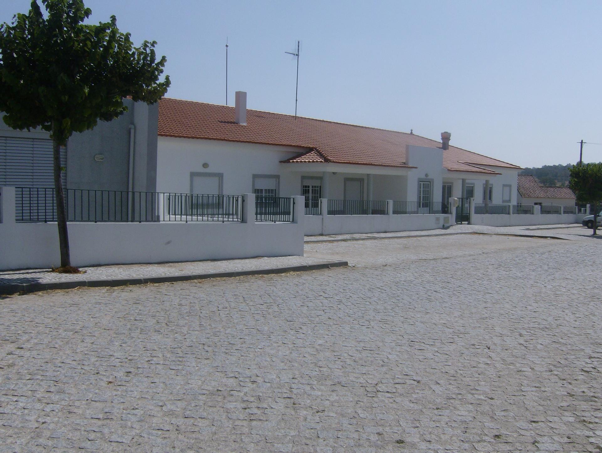 Lar de Malpartida Almeida, Guarda